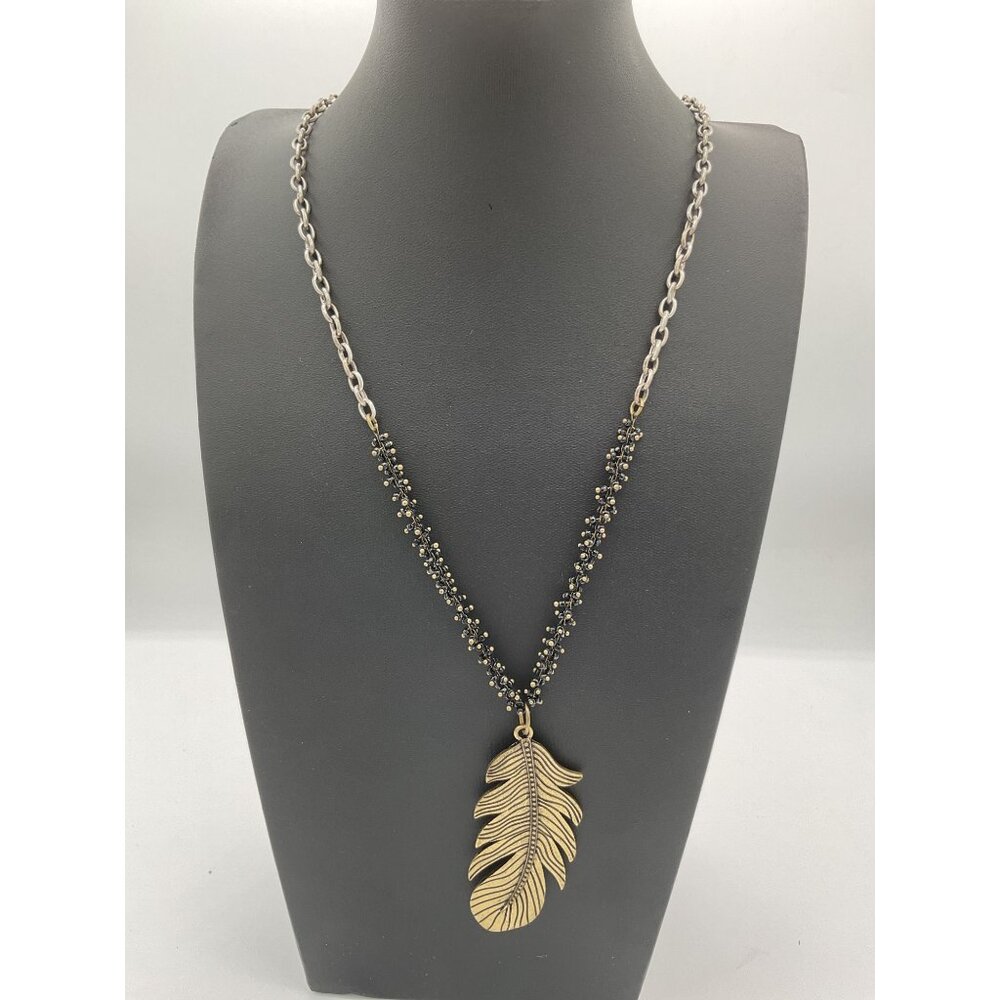 Boho Feather Pendant Necklace With Silver Chain & Beads